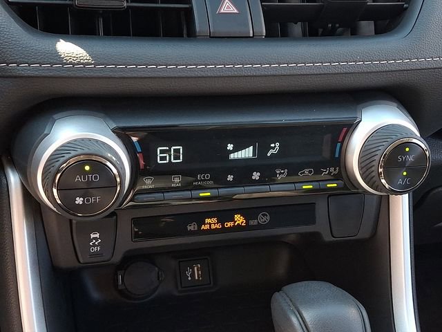 Used 2025 Toyota RAV4 XLE image 15