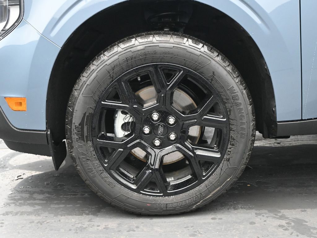 New 2025 Ford Maverick XLT w/ XLT Luxury Package image 29