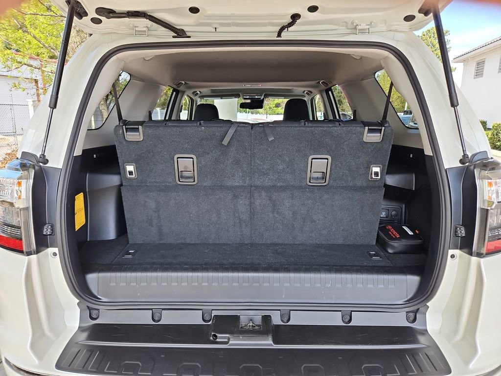 Used 2021 Toyota 4Runner Limited image 34