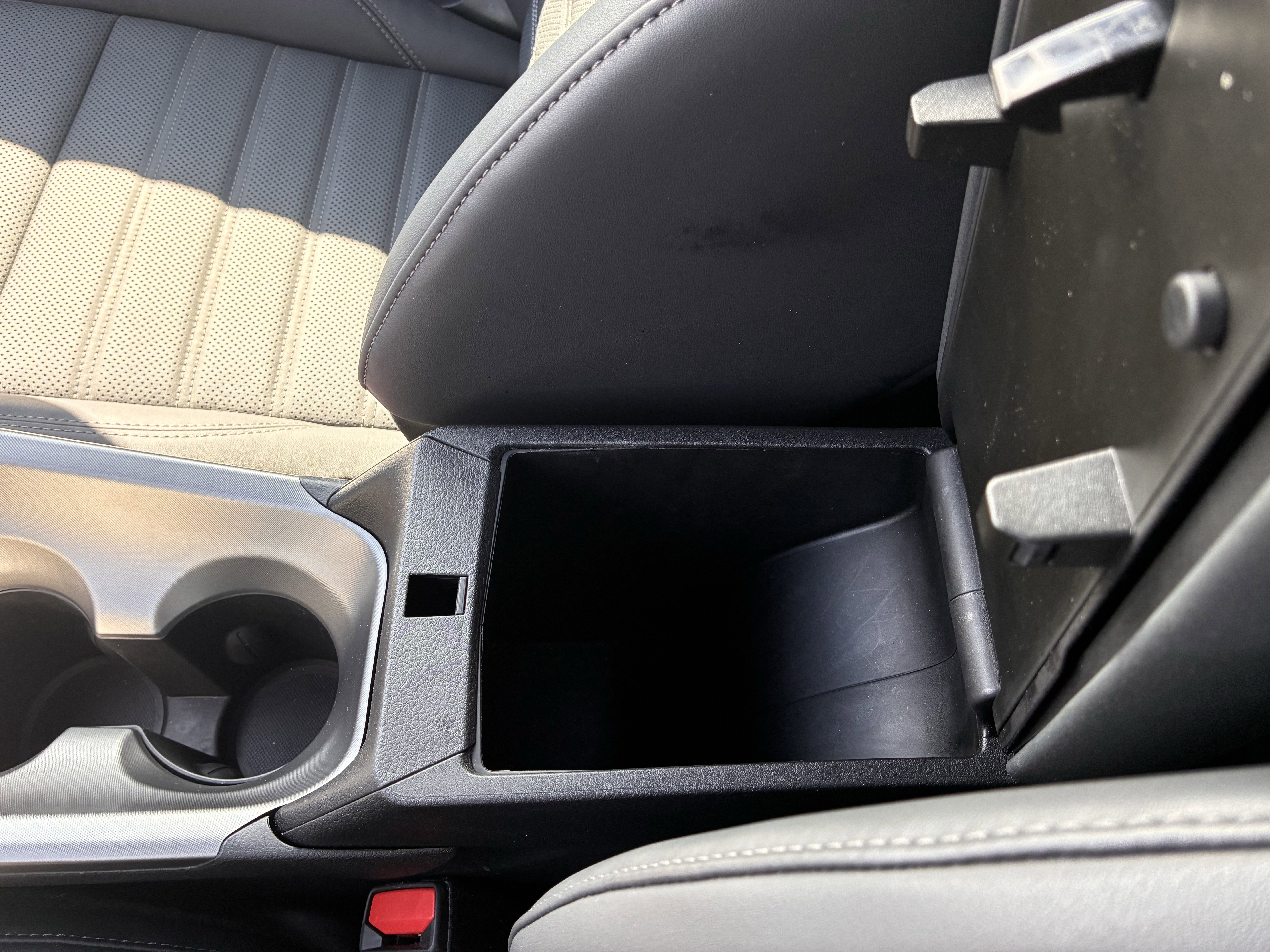 Certified 2024 Alfa Romeo Tonale Ti w/ Premium Interior Package image 22