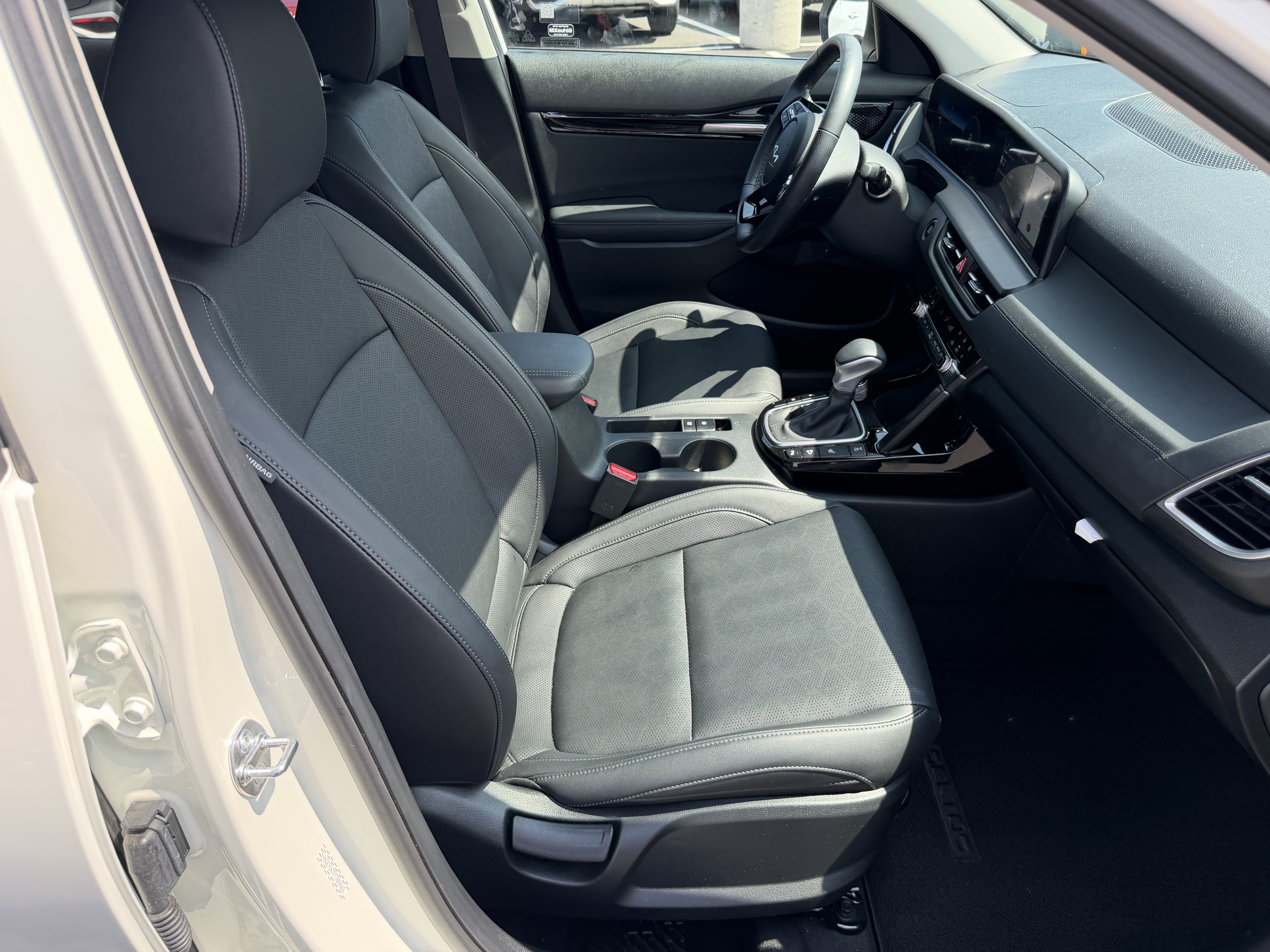 Certified 2026 Kia Seltos SX AWD/4WD image 13