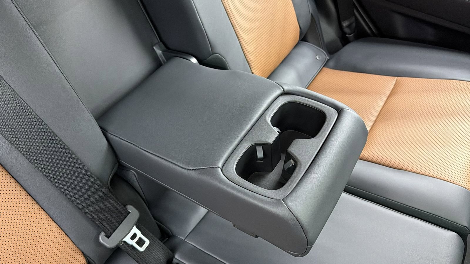 Used 2026 Lexus GX 550 550 Premium+ w/ Accessory Package (2T) image 39