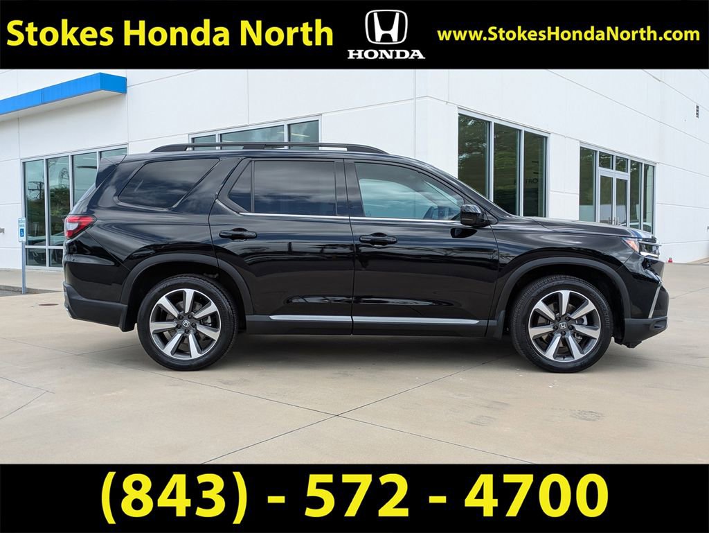 Certified 2024 Honda Pilot Elite image 3