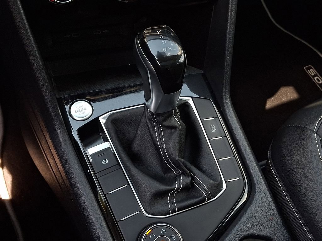 Certified 2023 Volkswagen Taos SE w/ Panoramic Sunroof Package AWD/4WD image 15