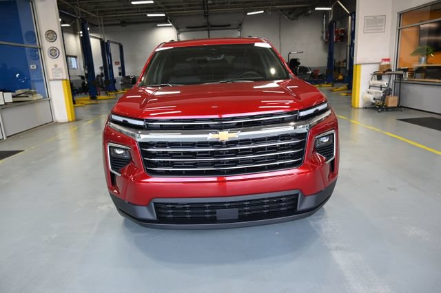 New 2026 Chevrolet Traverse LT w/ Driver Confidence Package FWD image 2