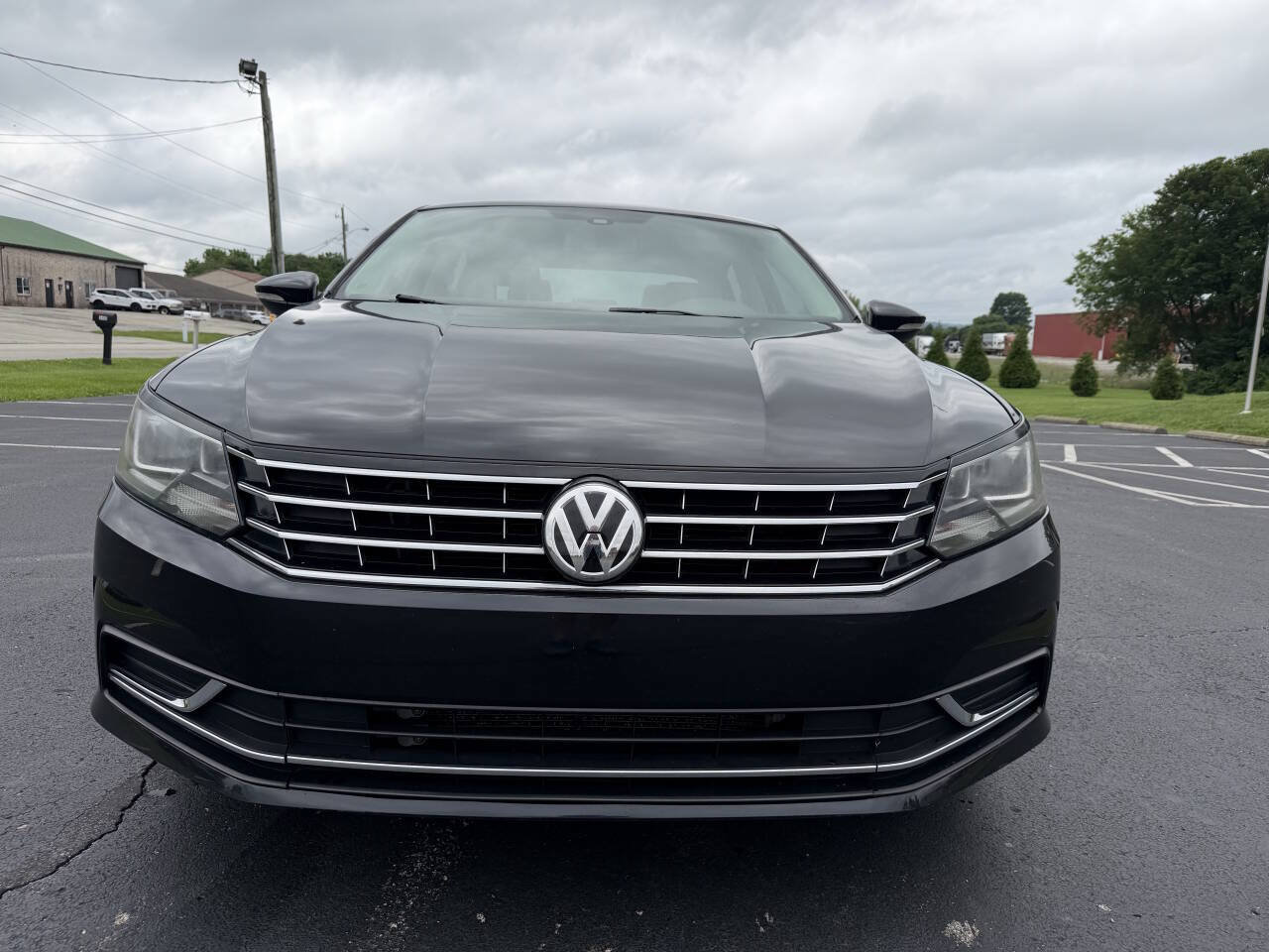 Used 2017 Volkswagen Passat 1.8T S FWD image 10