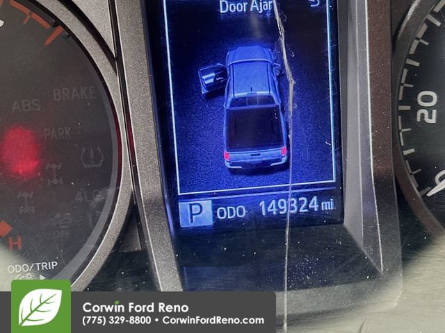 Used 2018 Toyota Tacoma TRD Off-Road AWD/4WD image 12