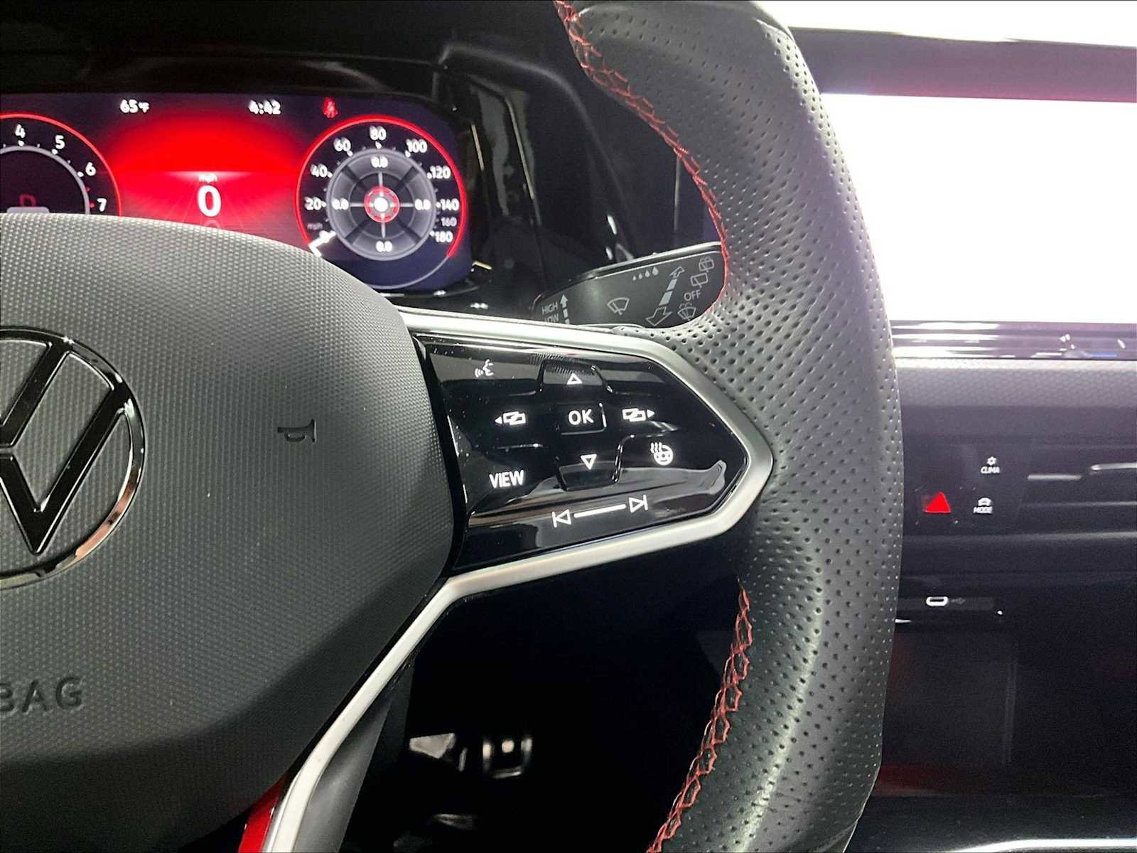 Used 2024 Volkswagen GTI Autobahn image 23