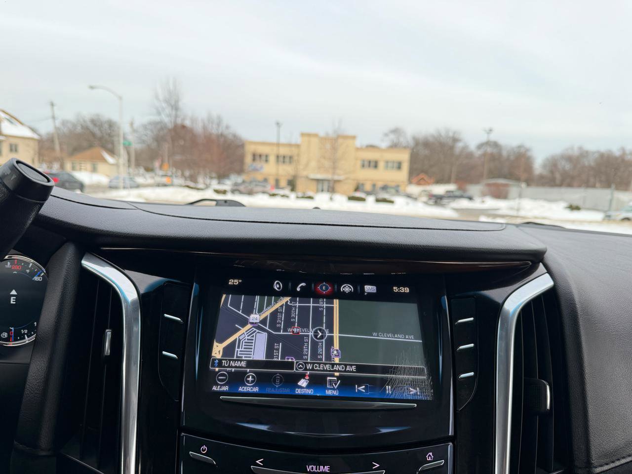 Used 2016 Cadillac Escalade Luxury image 14