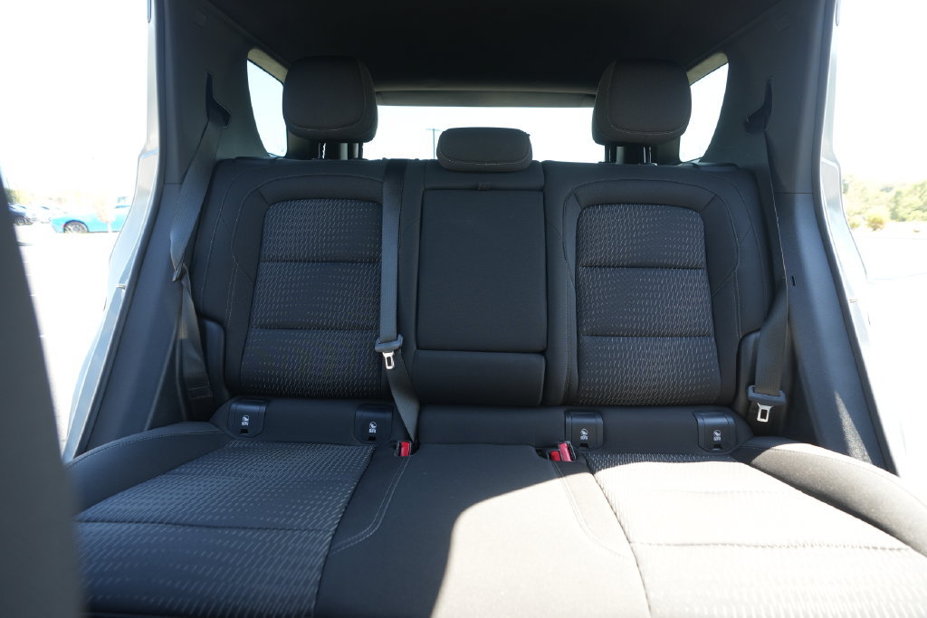 Used 2025 Chevrolet Equinox LT w/ Midnight Edition FWD image 38