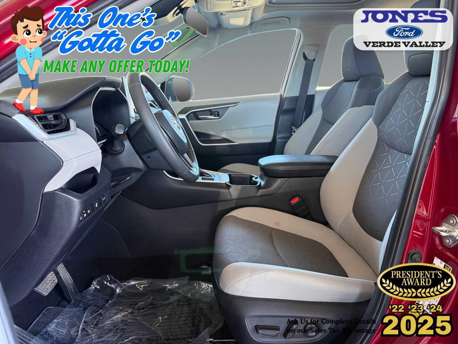 Used 2023 Toyota RAV4 XLE w/ Convenience Package AWD/4WD image 12