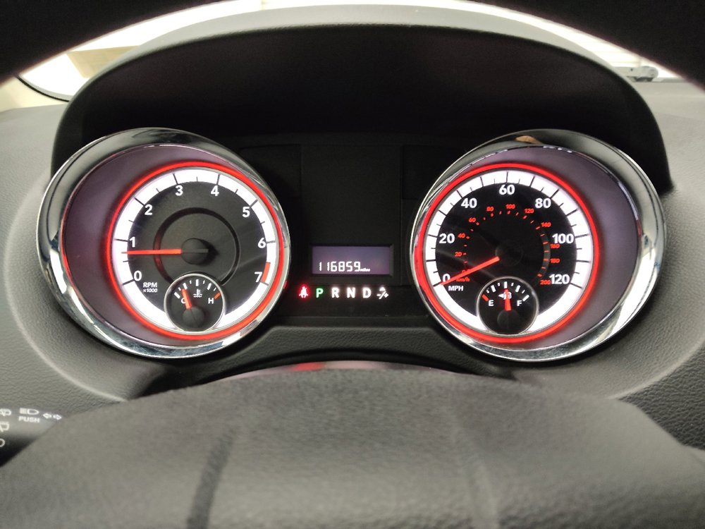 Used 2016 Dodge Grand Caravan SXT FWD image 23