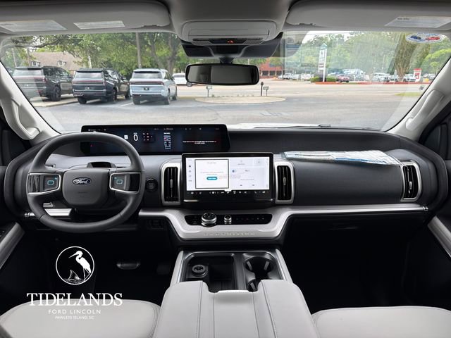 New 2026 Ford Expedition Active RWD image 14