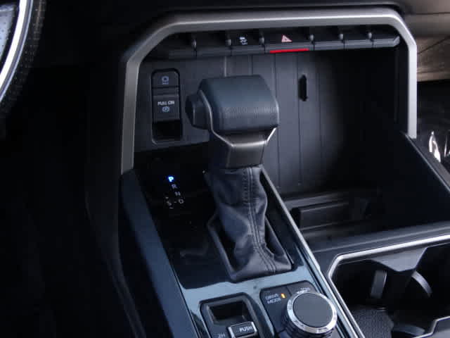 Used 2024 Toyota Tundra SR5 w/ SR5 Convenience Package AWD/4WD image 34