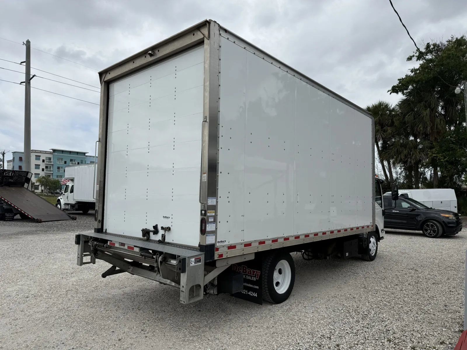 Used 2023 Chevrolet Low Cab Forward 5500XD RWD image 7