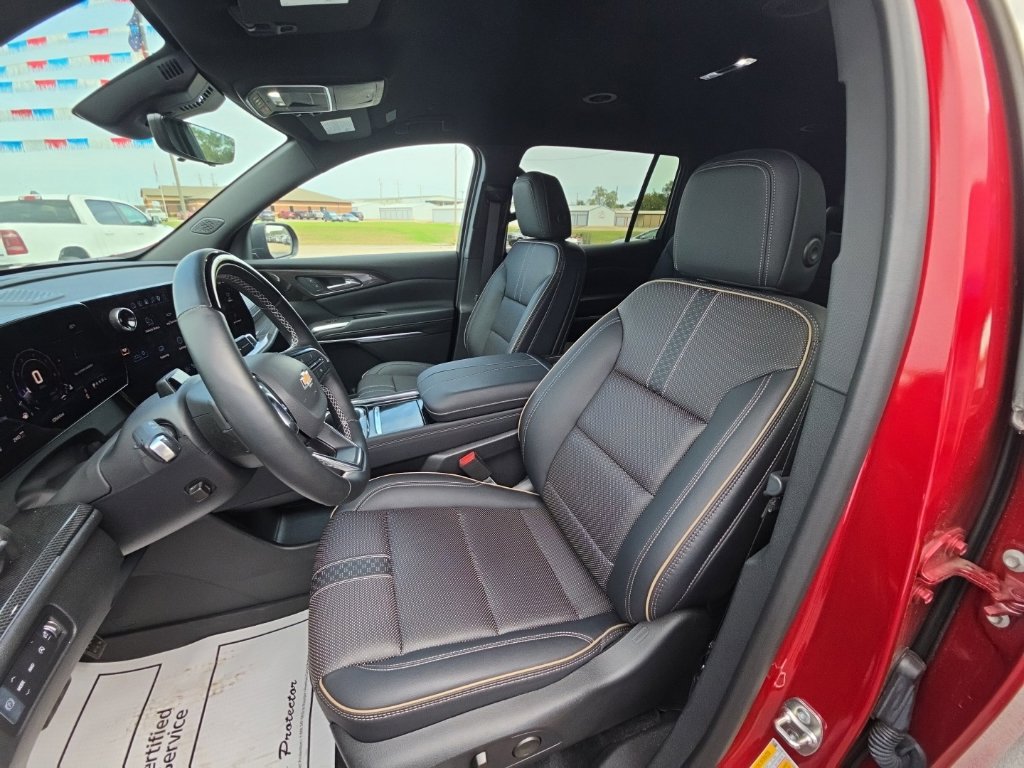 Used 2026 Chevrolet Traverse High Country w/ LPO, Floor Liner Package AWD/4WD image 12
