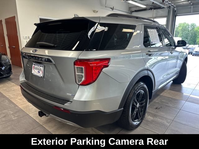 Used 2020 Ford Explorer XLT w/ Equipment Group 202A AWD/4WD image 14