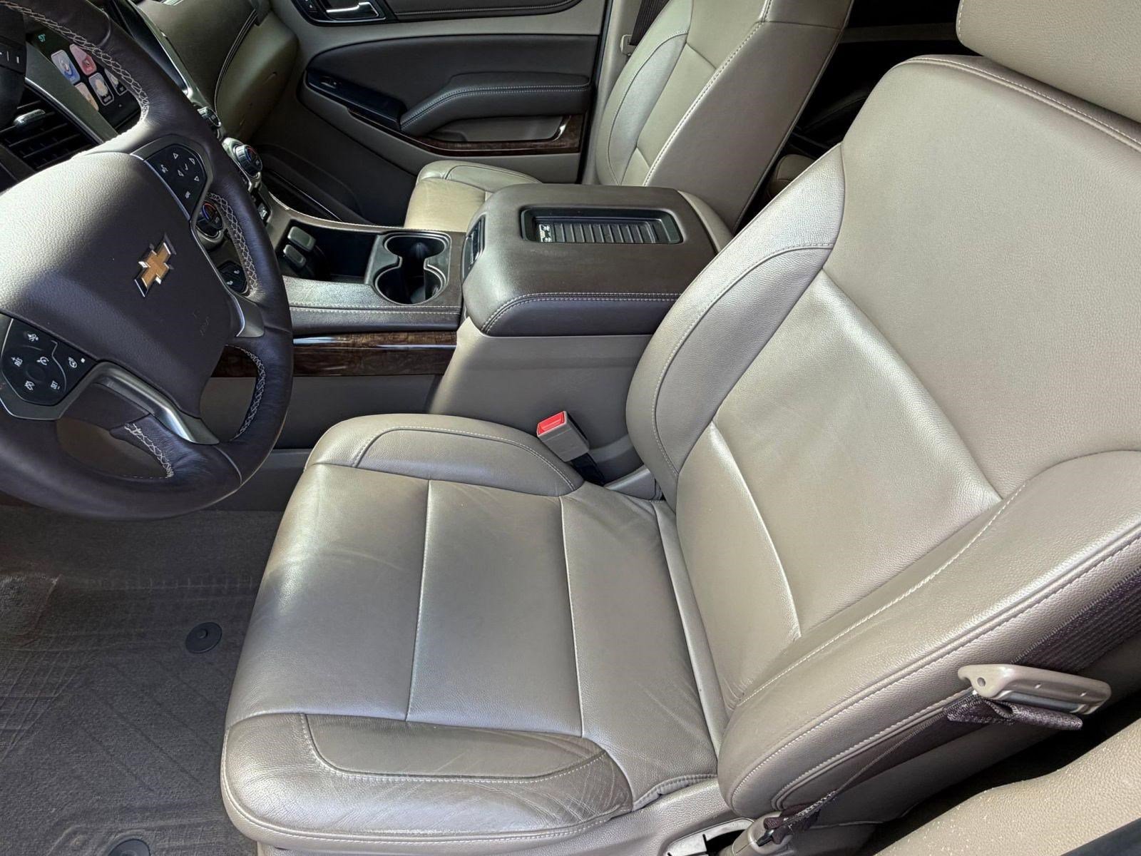 Used 2017 Chevrolet Tahoe LT w/ Luxury Package AWD/4WD image 5