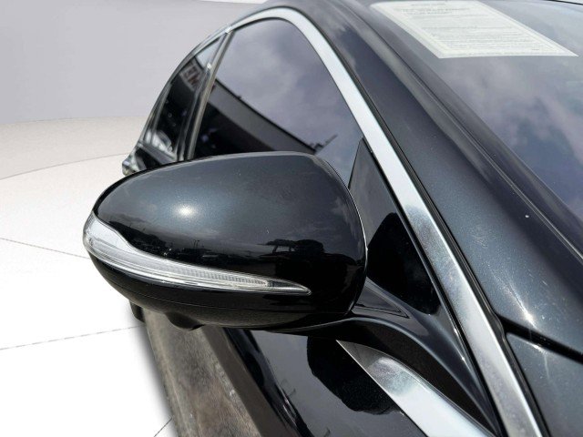 Used 2015 Mercedes-Benz S 550 4MATIC Sedan image 8