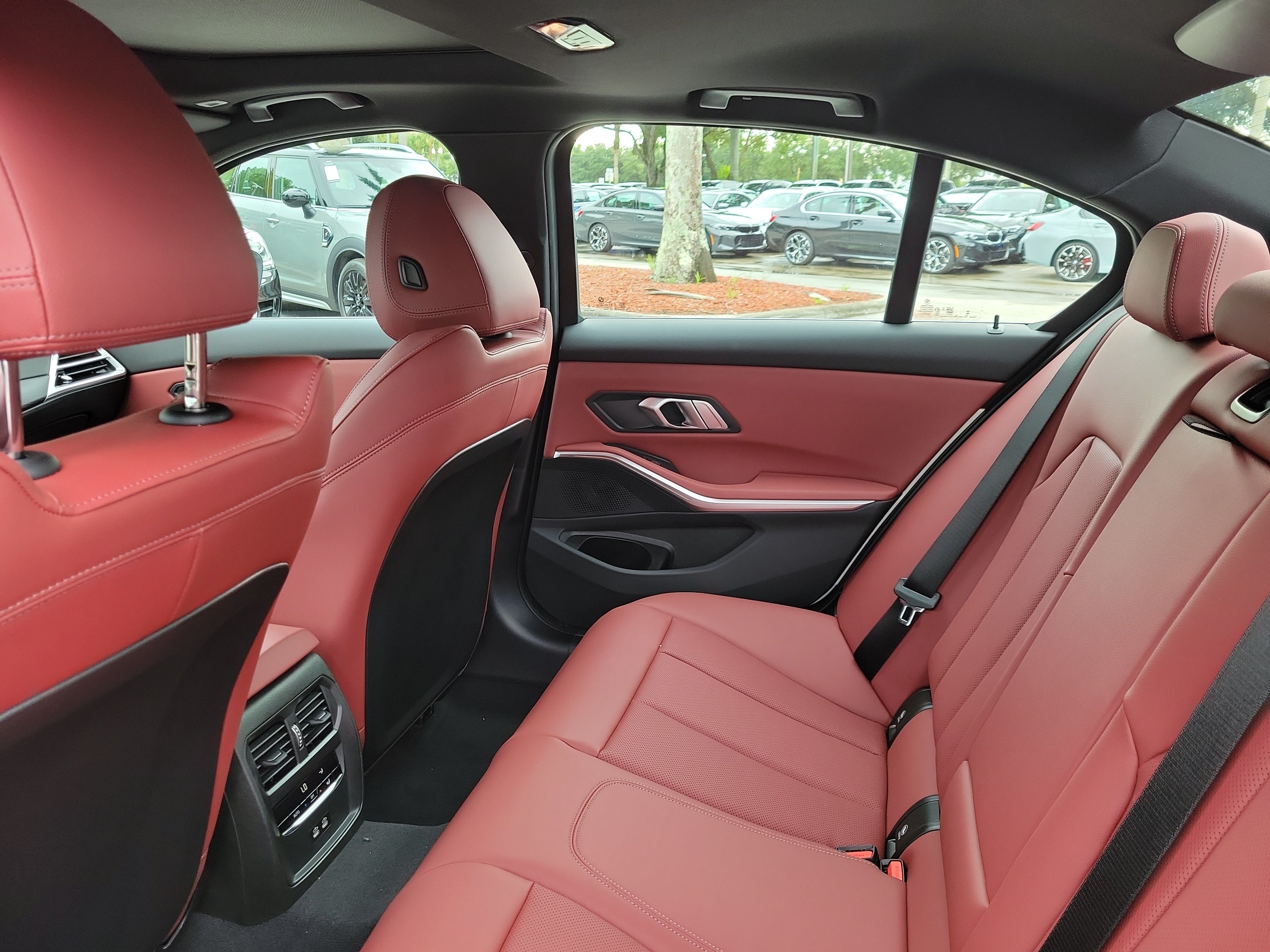 New 2026 BMW 330i Sedan w/ Convenience Package RWD image 8