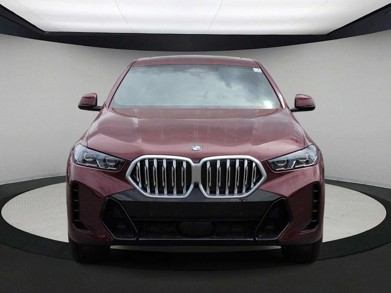Used 2026 BMW X6 xDrive40i w/ Premium Package AWD/4WD image 3