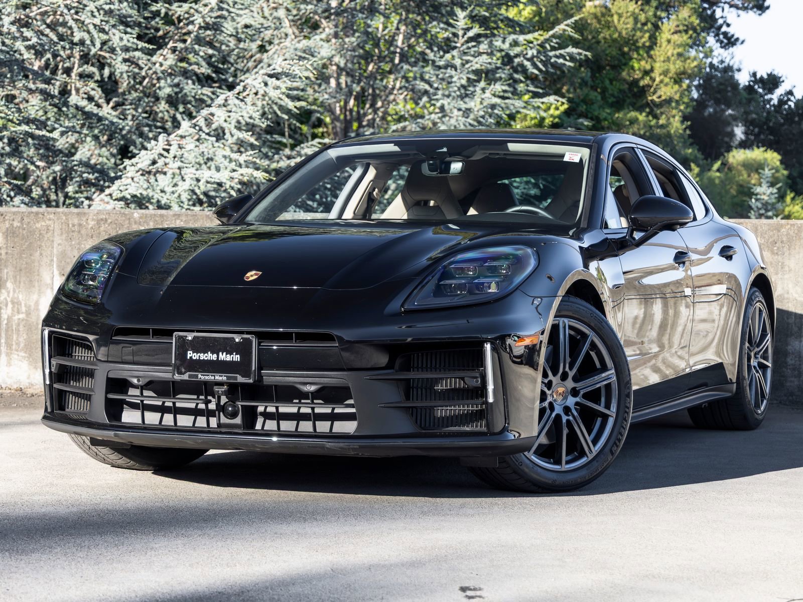 Certified 2025 Porsche Panamera RWD image 1