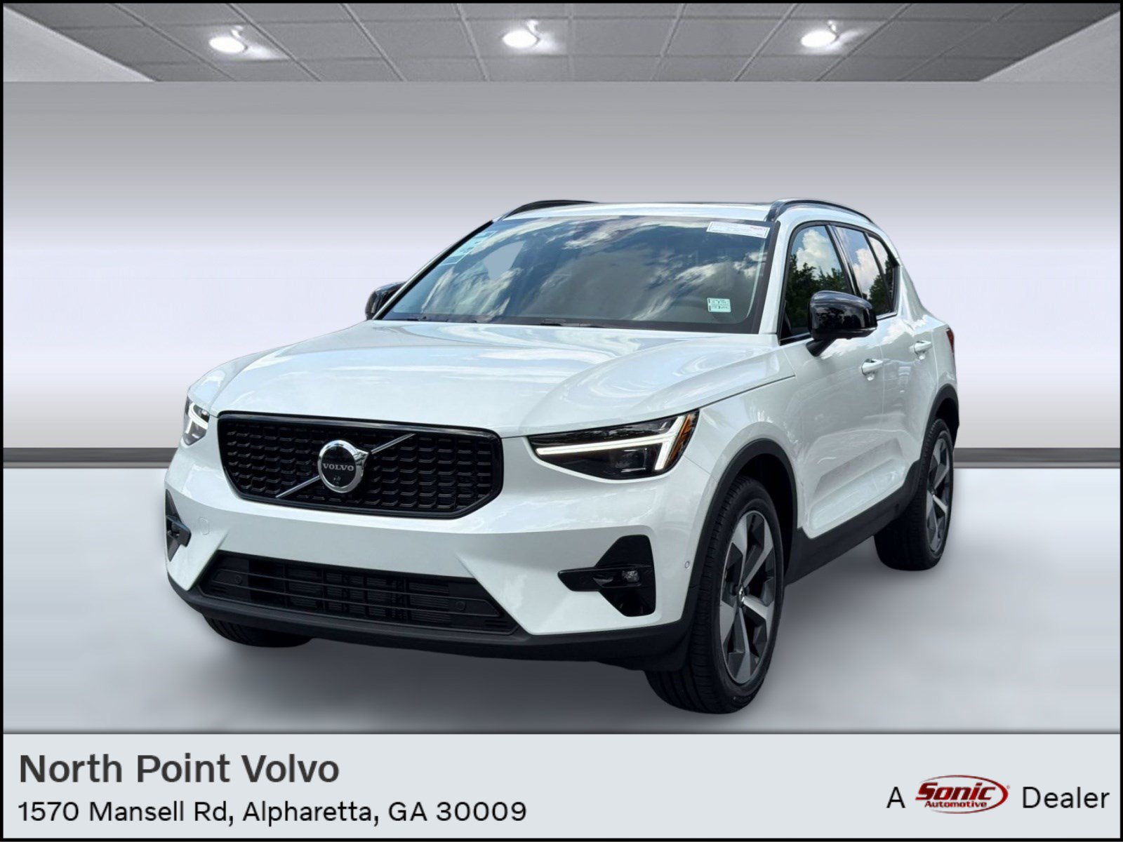 New 2026 Volvo XC40 B5 Plus w/ Climate Package