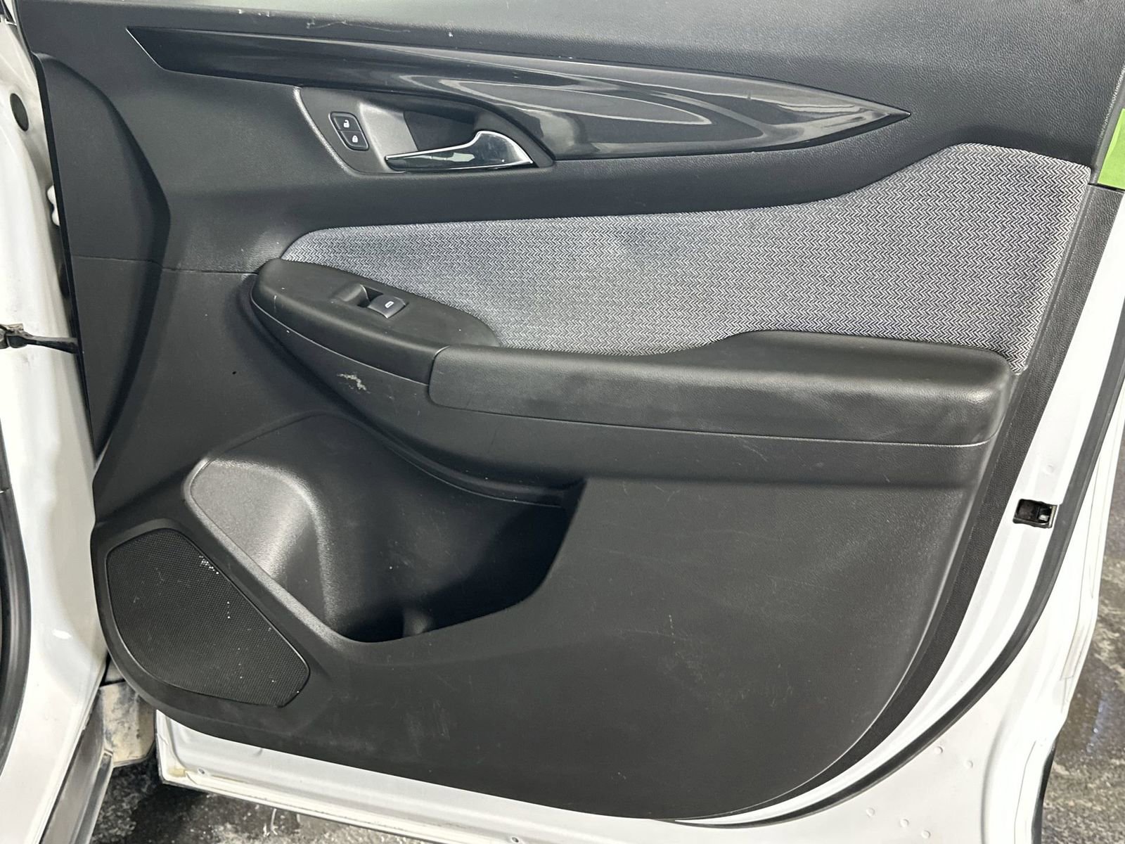 Used 2025 Chevrolet TrailBlazer LS w/ LS Convenience Package image 34