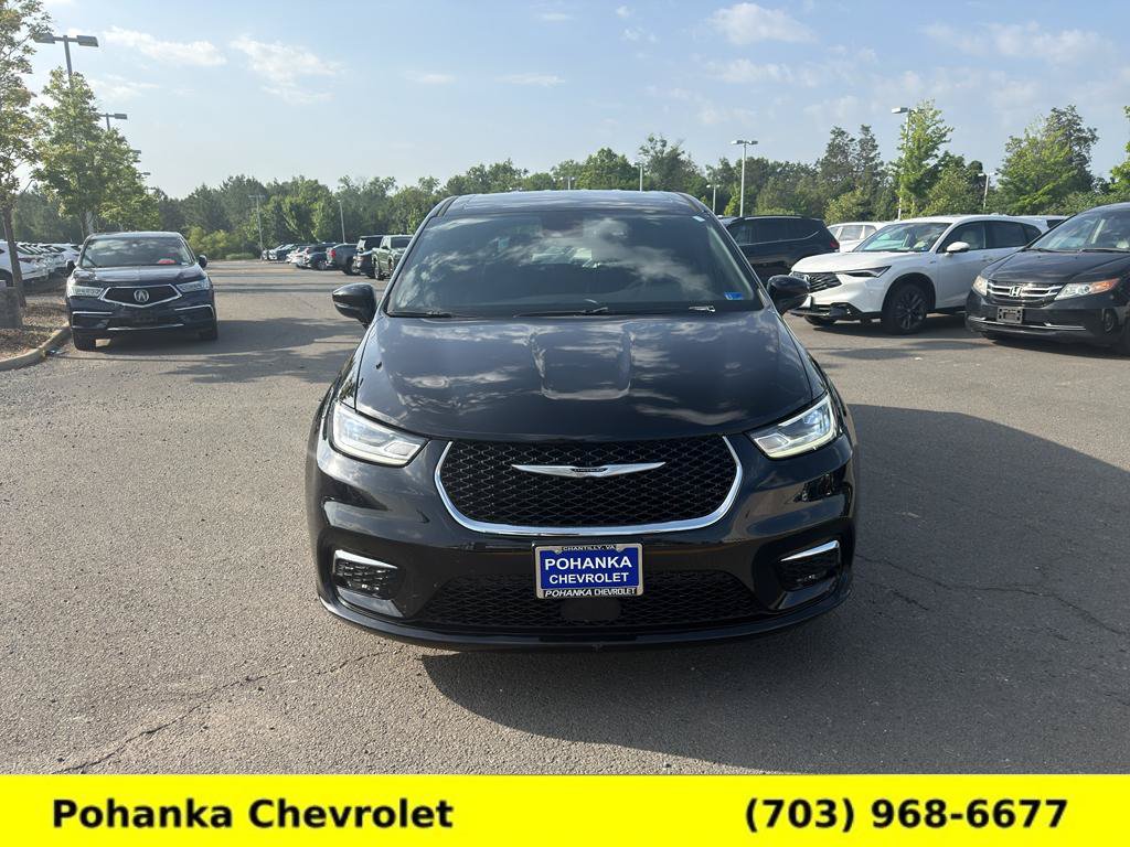 Used 2025 Chrysler Pacifica Select FWD video 2