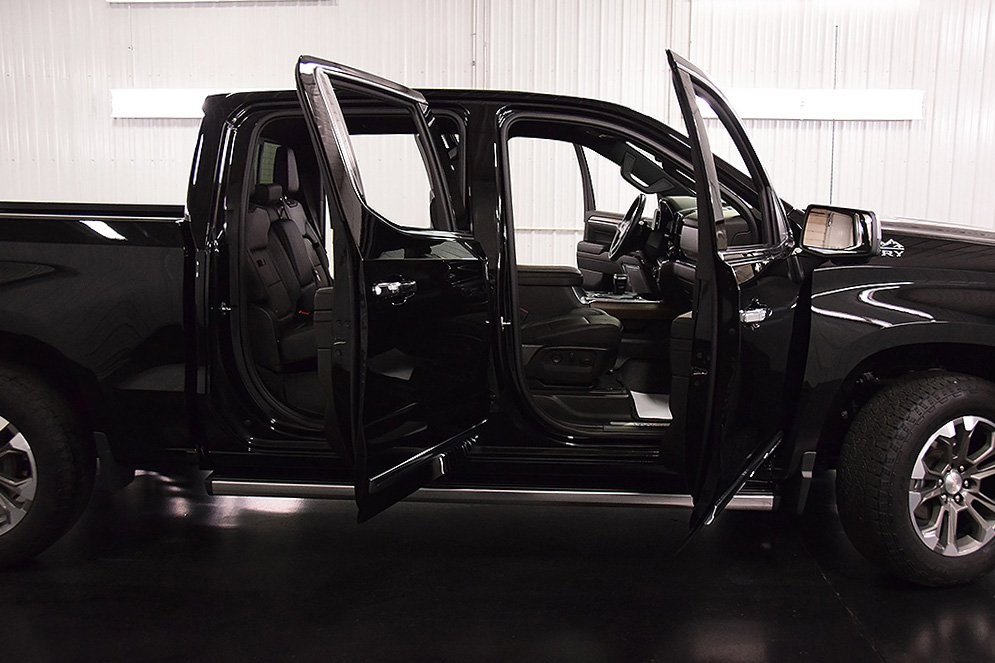 Used 2024 Chevrolet Silverado 1500 High Country w/ Z71 Off-Road Package image 34