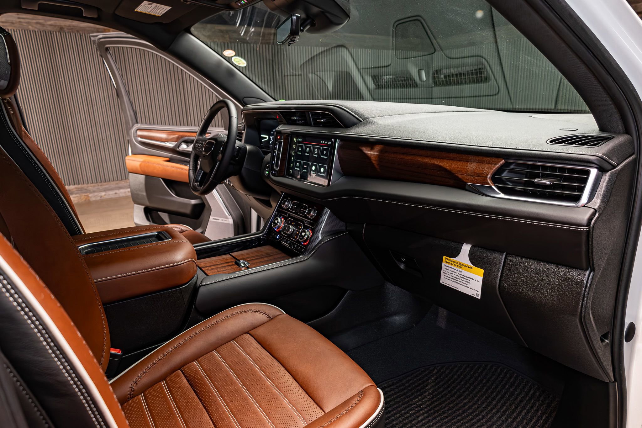 Used 2023 GMC Yukon Denali Ultimate image 14