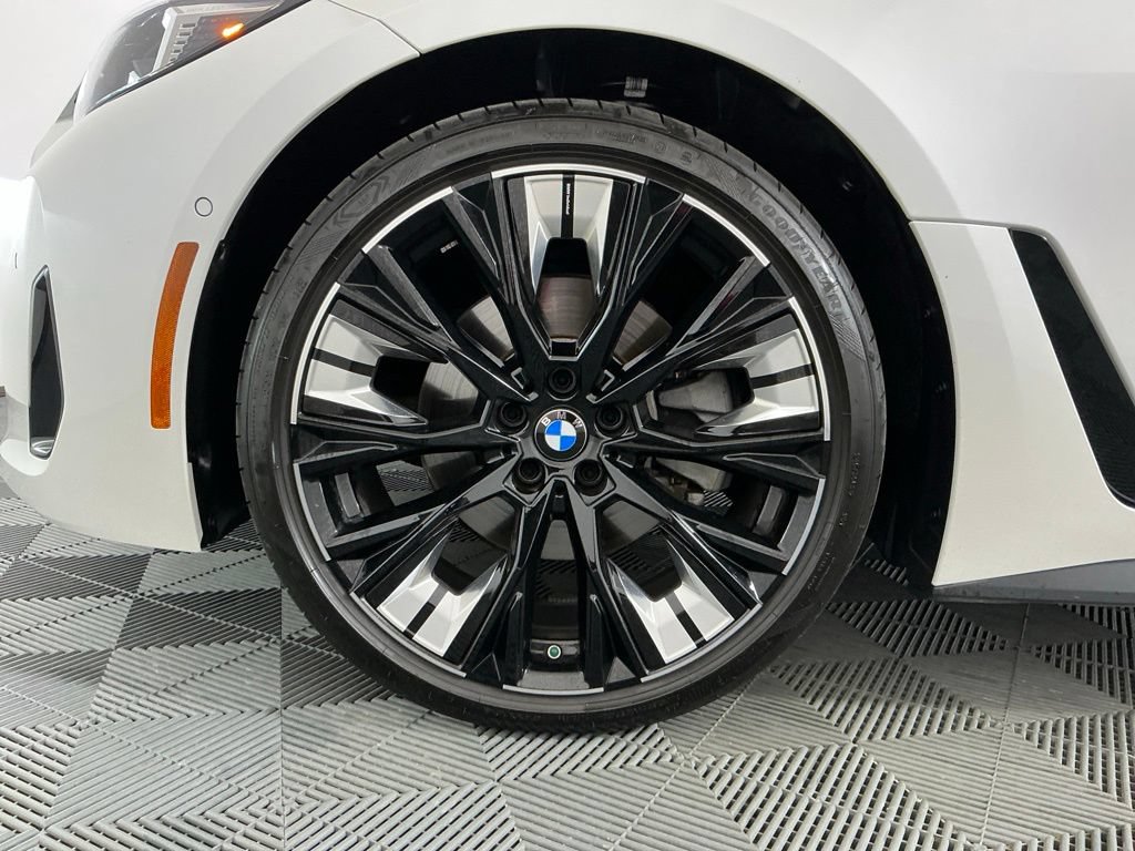 Certified 2026 BMW 430i w/ Parking Assistance Package RWD image 32