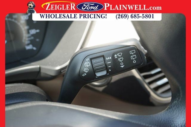 Used 2022 Ford Escape SE image 24