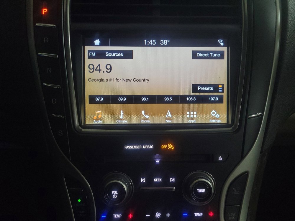 Used 2017 Lincoln MKX Reserve w/ Lincoln MKX Climate Package image 25