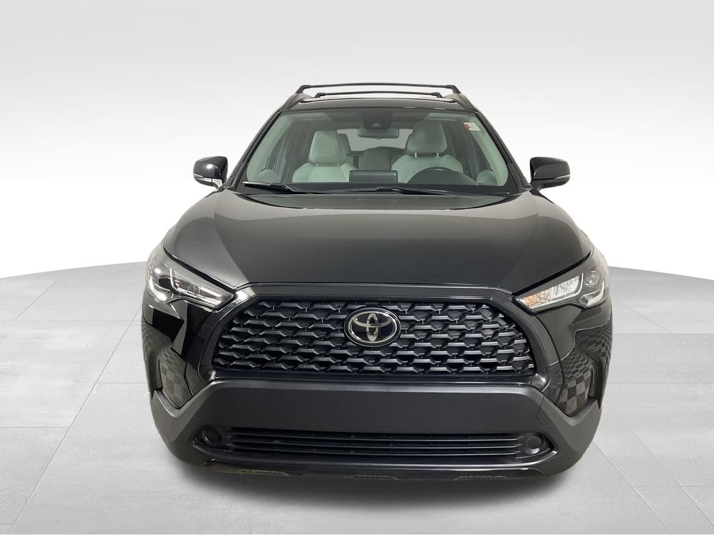 Used 2022 Toyota Corolla Cross LE AWD/4WD image 3