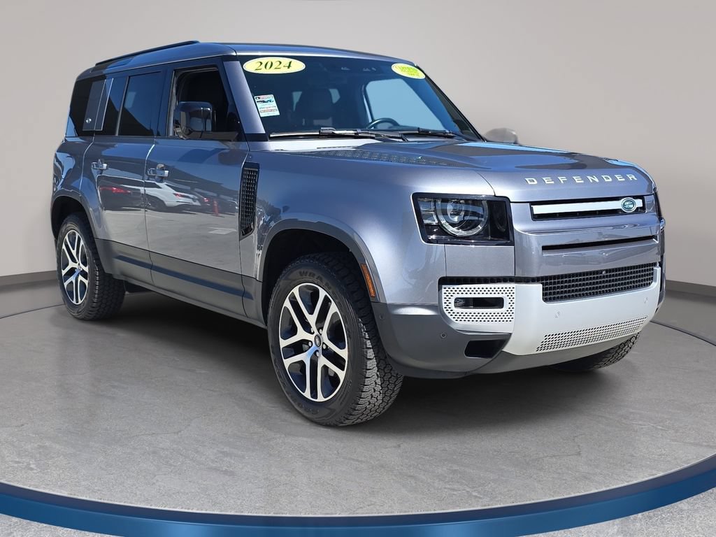 Used 2024 Land Rover Defender 110 S AWD/4WD image 3