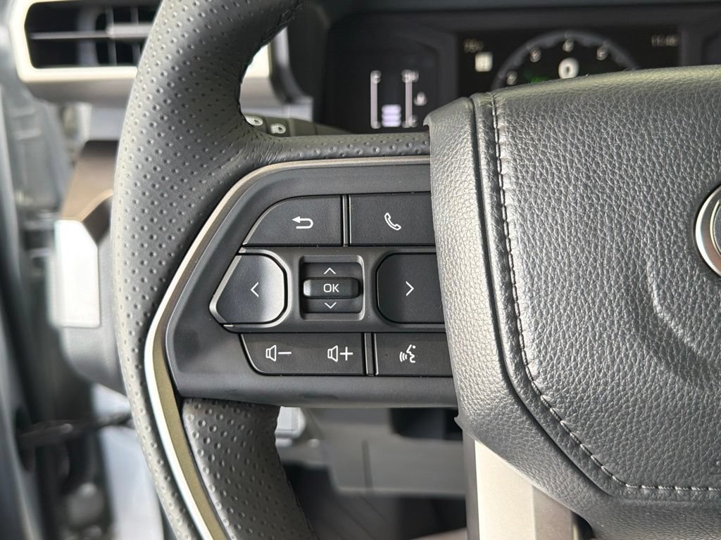 Certified 2026 Toyota 4Runner SR5 AWD/4WD image 24