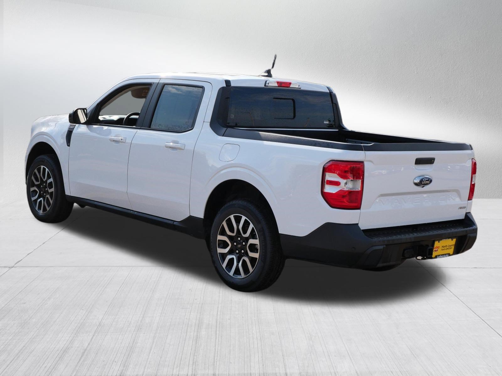 Certified 2024 Ford Maverick Lariat w/ 4K Tow Package AWD/4WD image 5