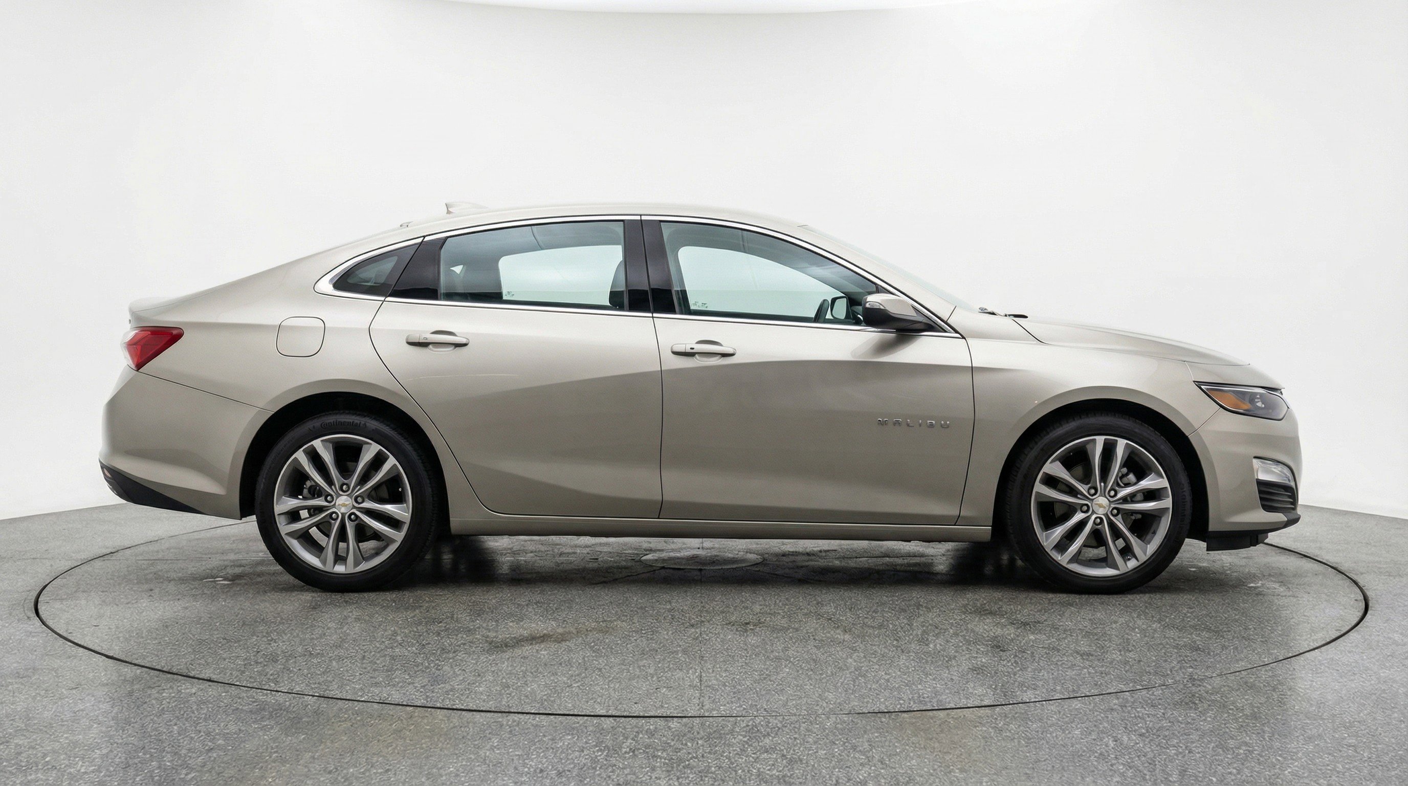 Used 2024 Chevrolet Malibu LT image 11
