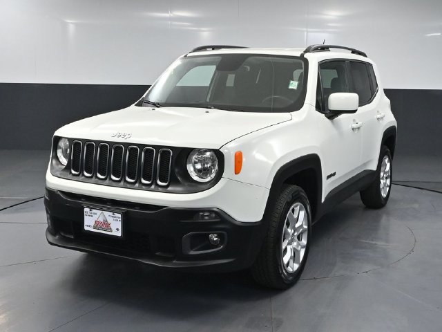 Used 2017 Jeep Renegade Latitude w/ Cold Weather Group AWD/4WD image 8