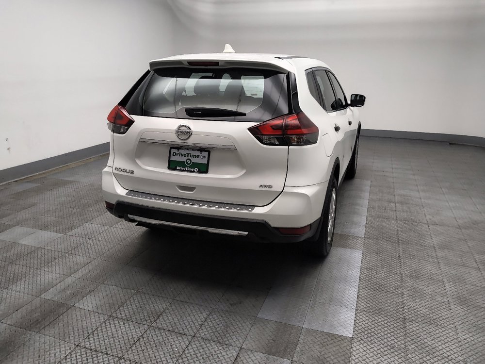 Used 2018 Nissan Rogue S AWD/4WD image 9