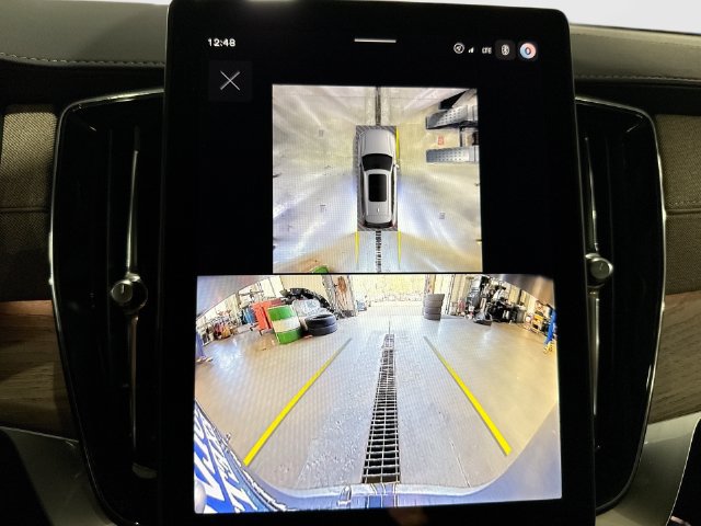 Certified 2026 Volvo XC90 B6 Plus AWD/4WD image 28