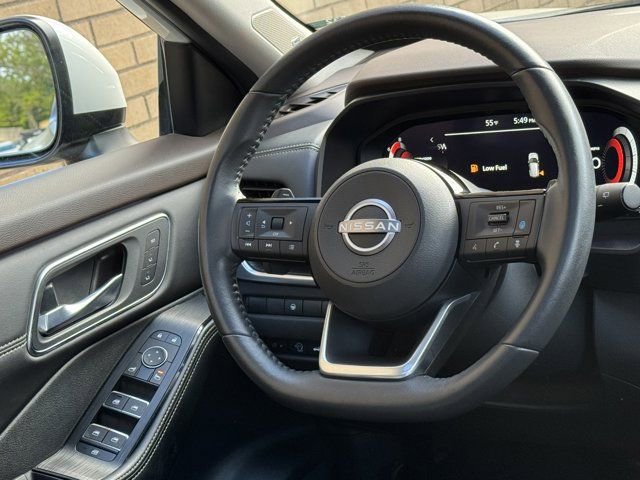 Used 2023 Nissan Rogue Platinum AWD/4WD image 17