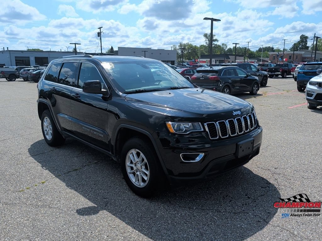 Used 2020 Jeep Grand Cherokee Laredo AWD/4WD image 9