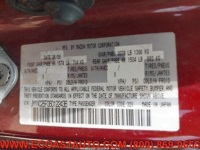 Used 2006 MAZDA MX-5 Miata Grand Touring RWD image 15