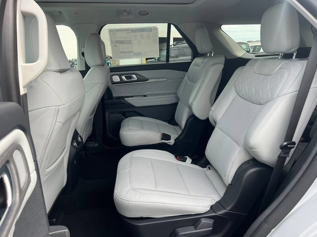 New 2026 Ford Explorer Platinum w/ LUX Leather Package AWD/4WD image 5
