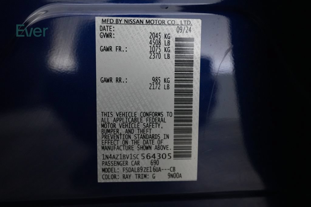 Used 2025 Nissan Leaf S FWD image 27