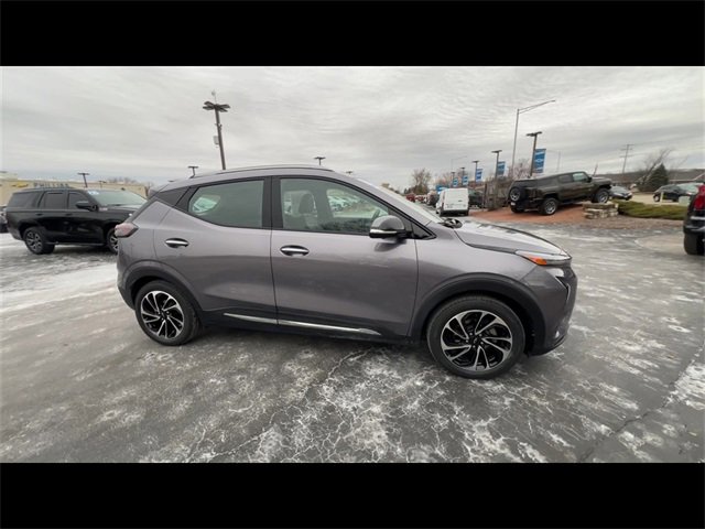 Used 2023 Chevrolet Bolt EUV Premier image 9