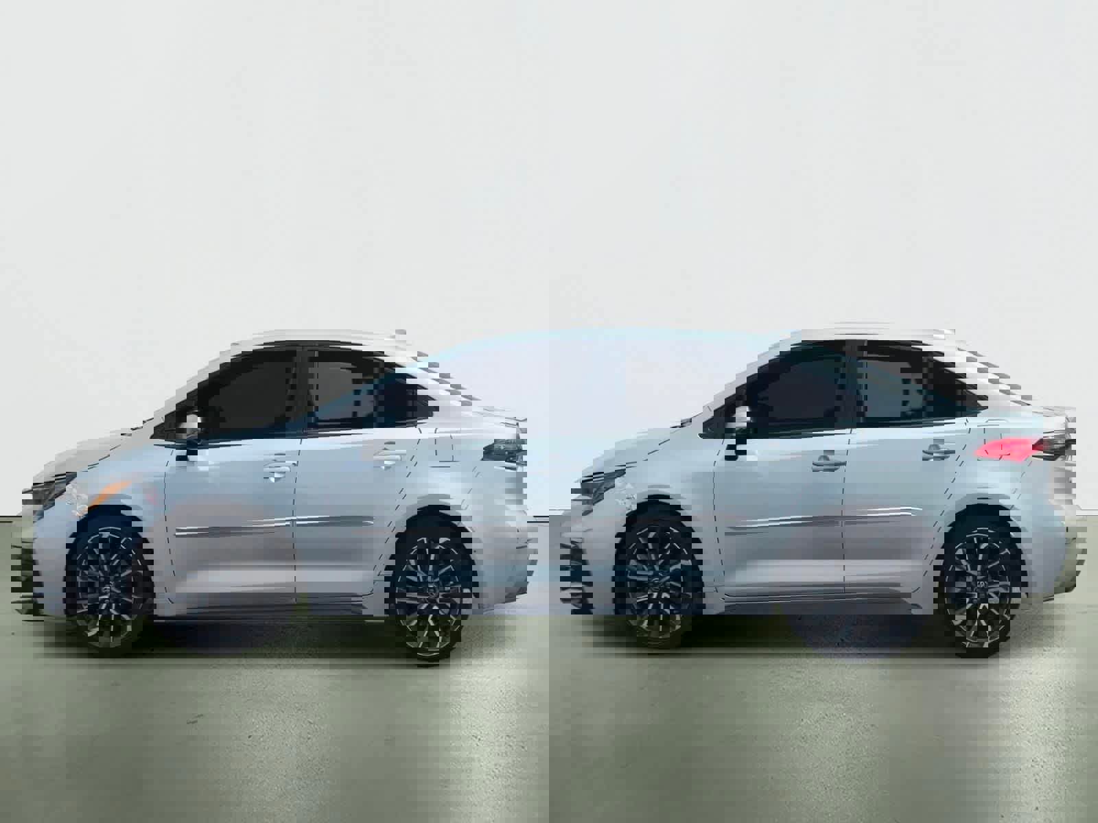 Used 2021 Toyota Corolla SE w/ Carpet Mat Package (TMS) image 9