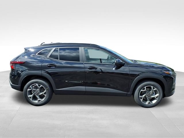 New 2026 Chevrolet Trax LT FWD image 2